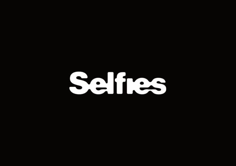 POP YOURS Selfies