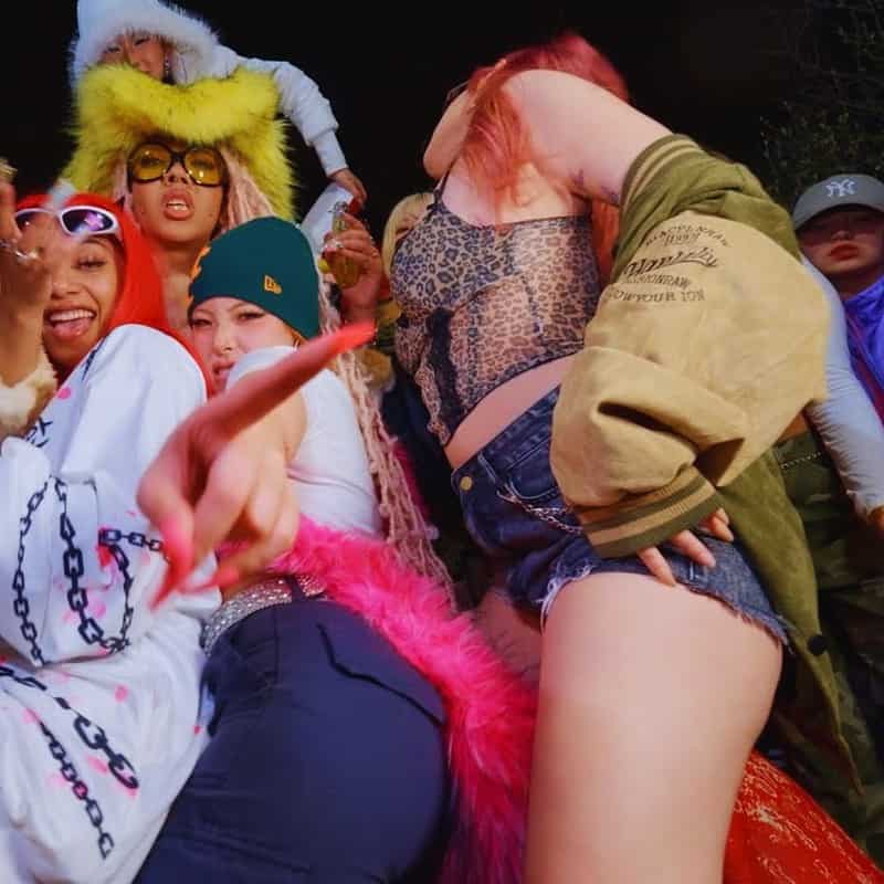 チーム友達（GALS Remix☆）– 3li¥en, Reneé Couto, Charlu